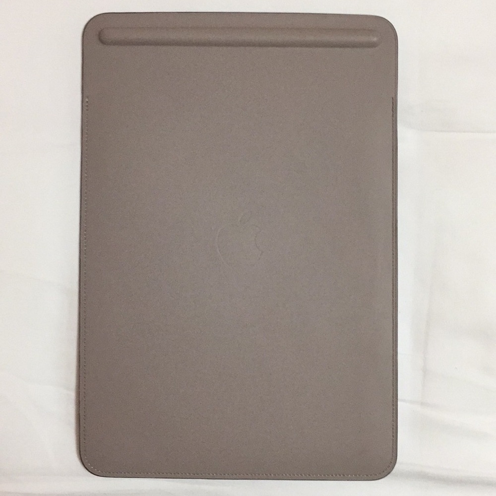 Brand new Apple iPad Pro leather sleeve